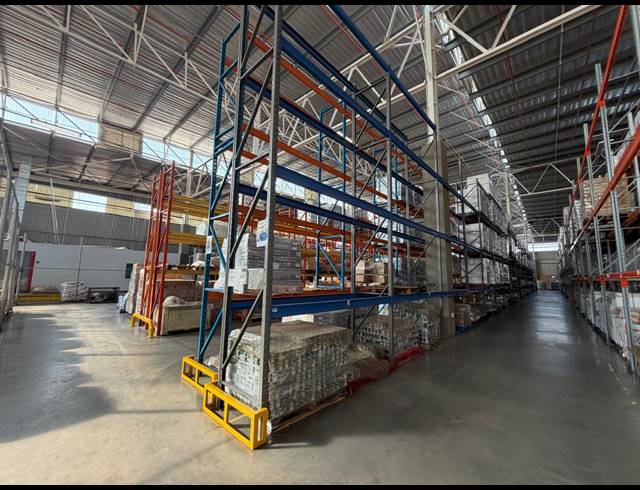 19,532.50M² WAREHOUSE TO LET IN CLAYVILLE